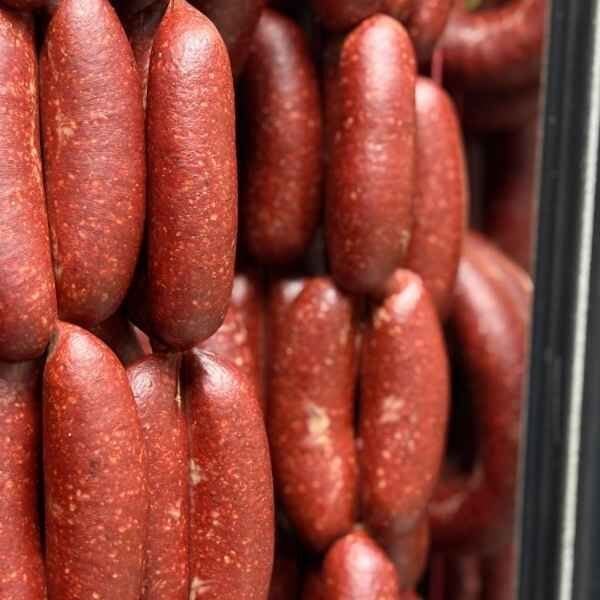 SUCUK DANA ETI AZ ACILI